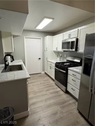 Photo #2: 2679844 Listing 