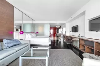 Photo #5: 2679869 Listing