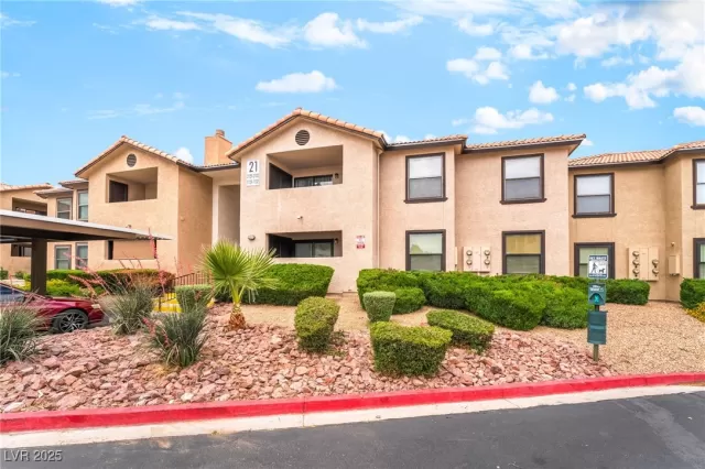 MLS: 2679920 Condo For Sale