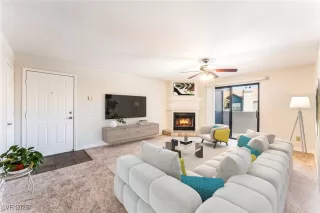 Photo #2: 2679920 Listing