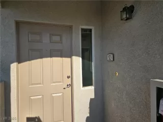 Photo #1: 2679974 Listing 