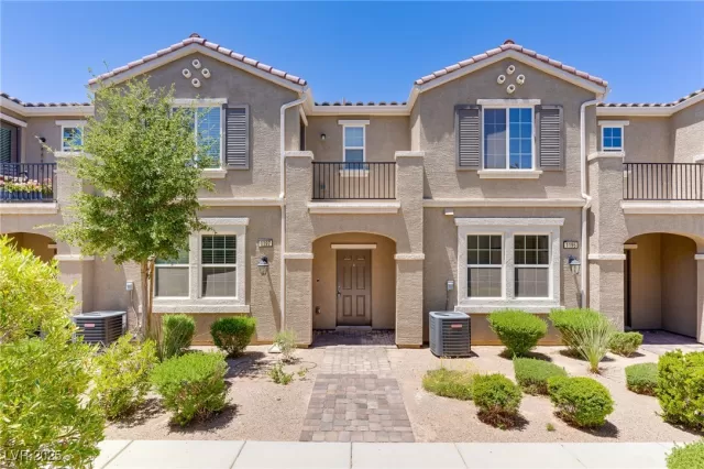 MLS: 2679986 Condo For Sale