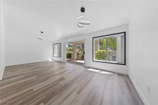 Photo #3: 2680006 Listing 