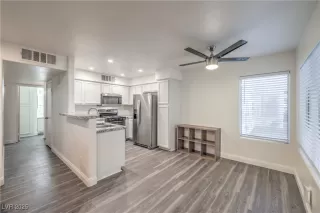 Photo #4: 2680014 Listing 