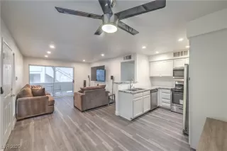 Photo #5: 2680014 Listing 