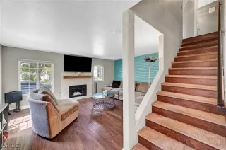 Photo #3: 2680018 Listing