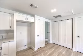 Photo #3: 2680021 Listing 