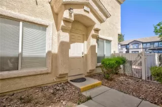 Photo #3: 2680029 Listing 