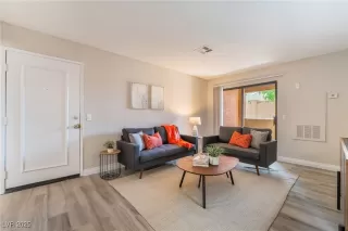 Photo #1: 2680043 Listing 