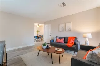 Photo #4: 2680043 Listing 