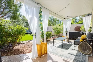 Photo #2: 2680051 Listing