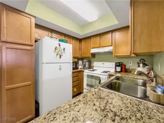 Photo #2: 2680070 Listing 