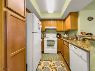 Photo #3: 2680070 Listing 