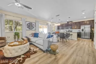 Photo #1: 2680088 Listing