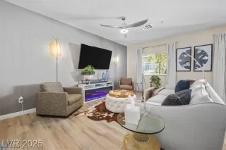 Photo #4: 2680088 Listing