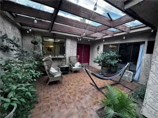 Photo #4: 2680091 Listing