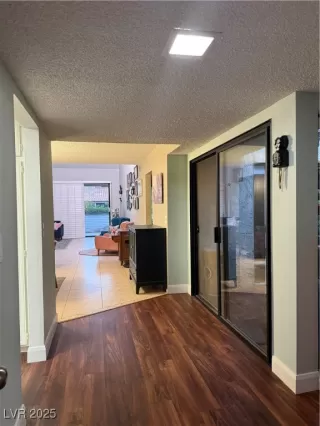 Photo #5: 2680091 Listing