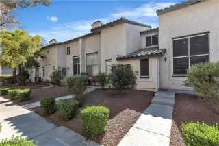 Photo #1: 2680102 Listing 