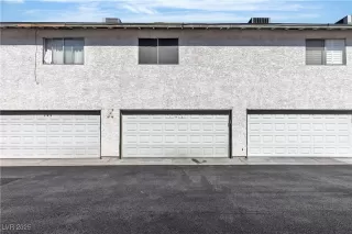 Photo #4: 2680102 Listing 