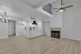 Photo #6: 2680102 Listing 