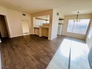 Photo #1: 2680133 Listing 