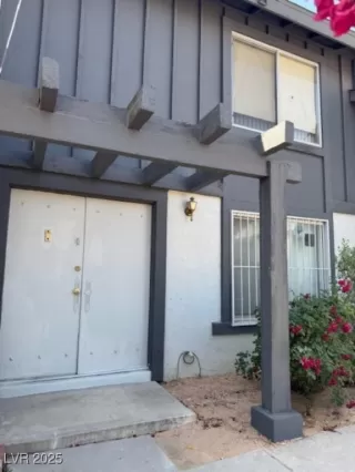 Photo #2: 2680140 Listing