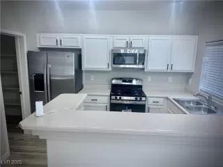 Photo #3: 2680189 Listing 