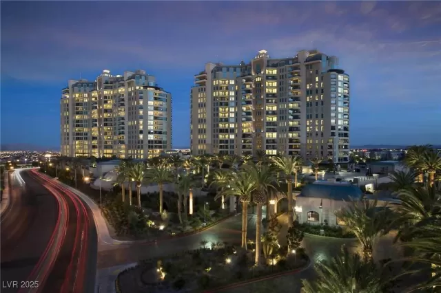 MLS: 2680213 Condo For Sale