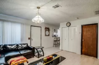 Photo #5: 2680230 Listing 