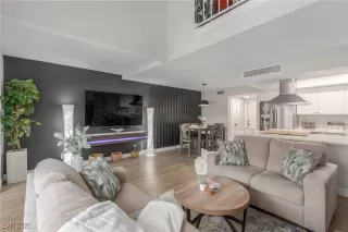 Photo #4: 2680288 Listing 