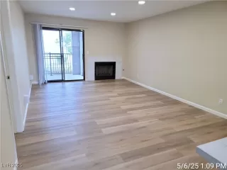 Photo #2: 2680305 Listing 