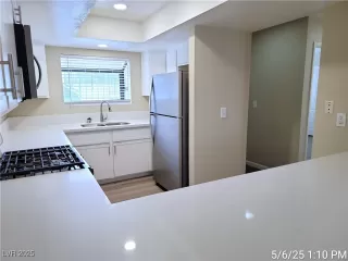 Photo #6: 2680305 Listing 