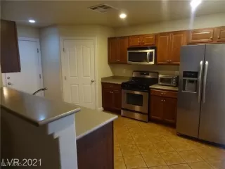 Photo #2: 2680337 Listing 