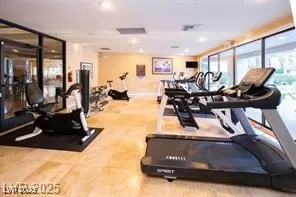 Photo #2: 2680338 Listing