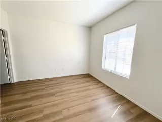 Photo #3: 2680356 Listing 