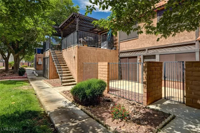 MLS: 2680367 Condo For Sale