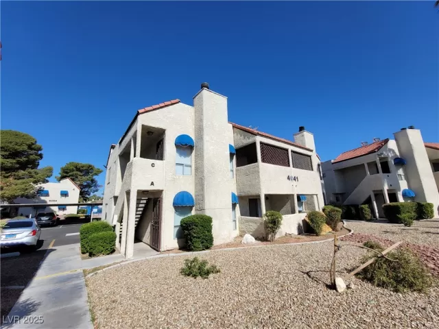 MLS: 2680375 Condo For Sale