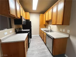 Photo #2: 2680381 Listing 