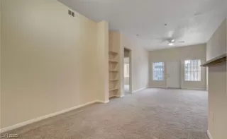 Photo #5: 2680407 Listing 