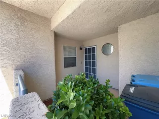 Photo #1: 2680454 Listing 