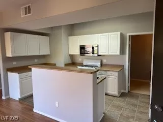 Photo #2: 2680464 Listing