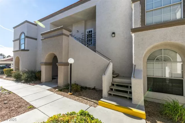 MLS: 2680468 Condo For Sale