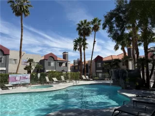 Photo #2: 2680490 Listing 