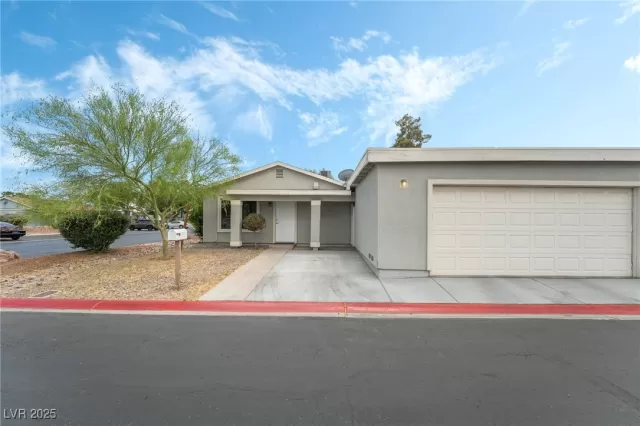 MLS: 2680492 Condo For Sale