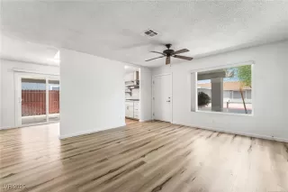 Photo #2: 2680492 Listing 