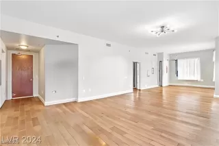 Photo #5: 2680503 Listing 