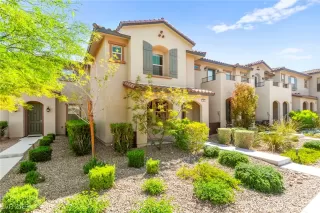 Photo #1: 2680532 Listing