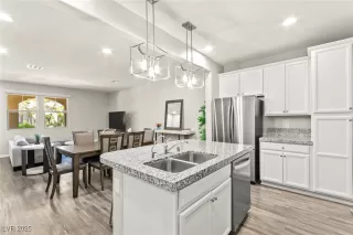 Photo #4: 2680532 Listing