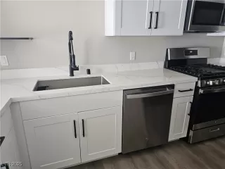 Photo #6: 2680549 Listing 