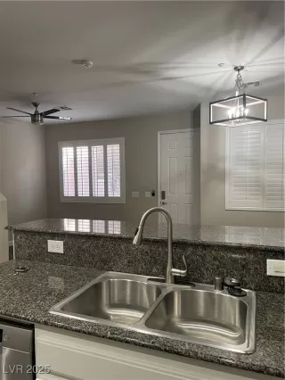 Photo #4: 2680561 Listing 